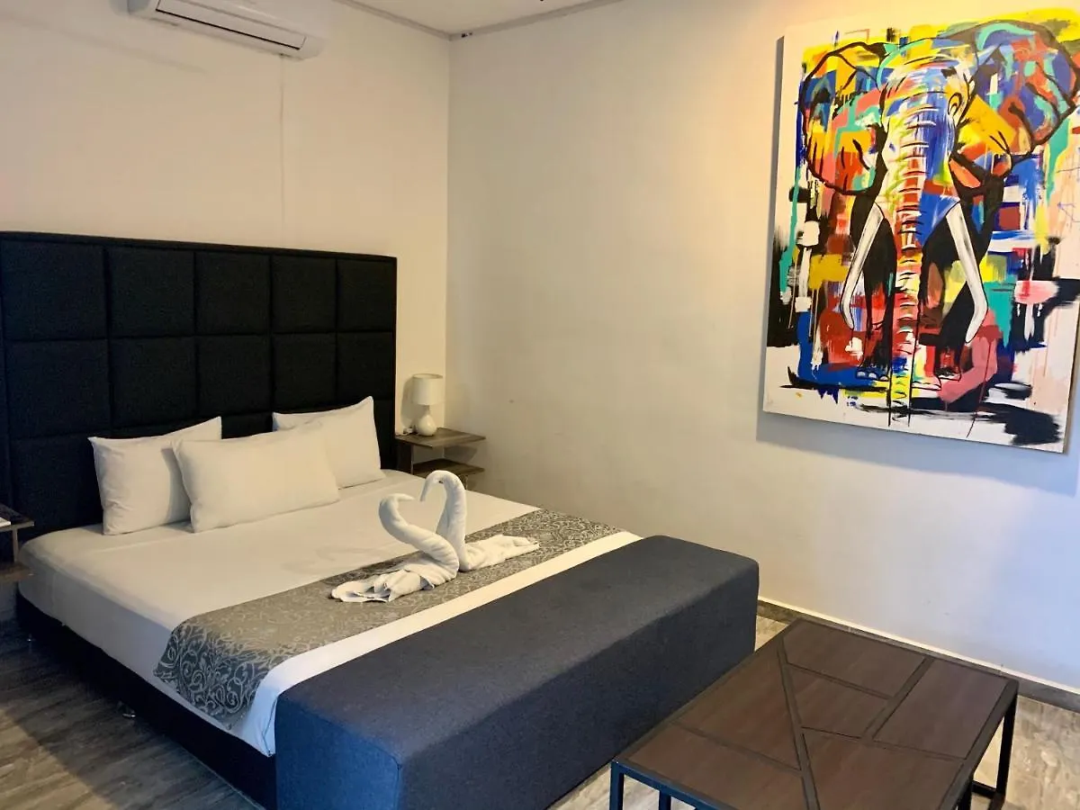 Silversands Hotel Boutique - 5Th Ave Плая-дель-Кармен