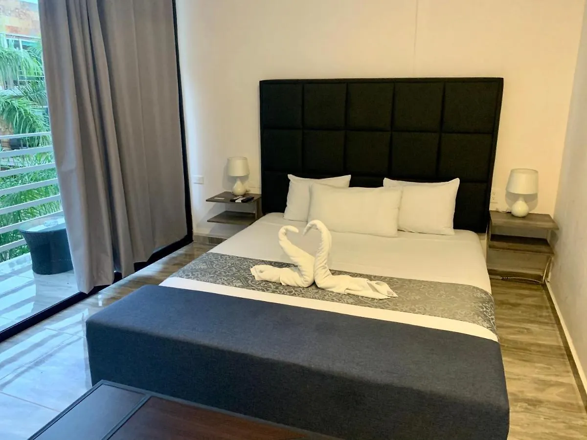 Silversands Hotel Boutique - 5Th Ave Плая-дель-Кармен